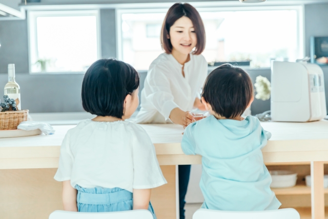 LDKの中心にある アイランドキッチン